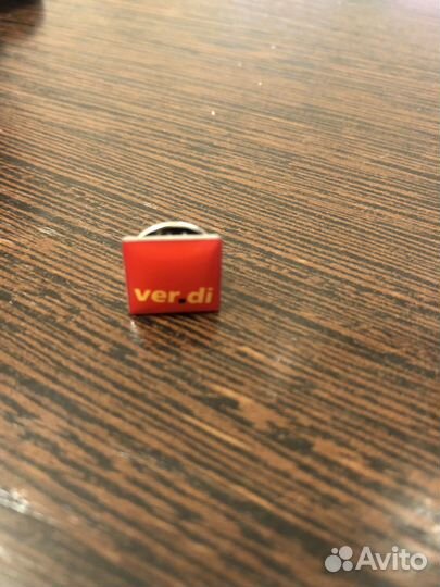 Значки иностранные компания ver.di