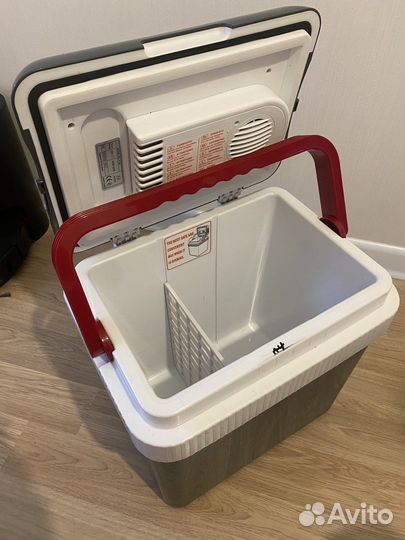 Автомобильный холодильник Koolatron p-25