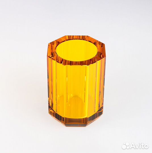 Стакан для ванной