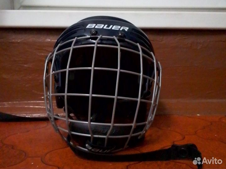 Шлем хоккейный