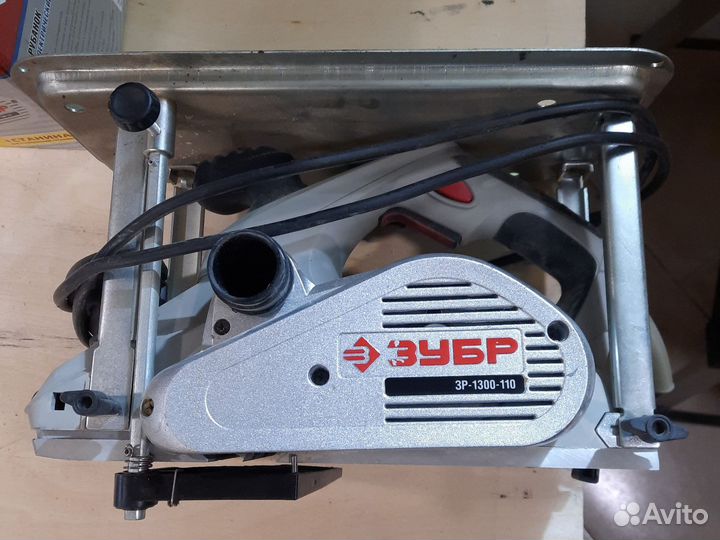 Рубанок электрический