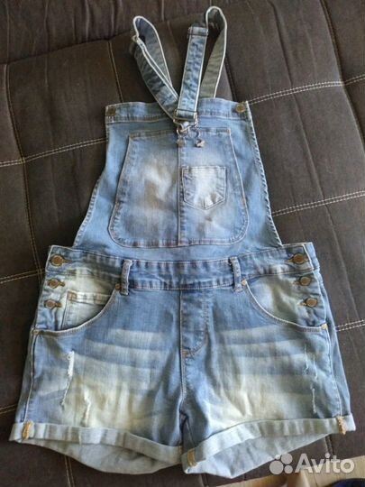 Джинсовый комбинезон шорты