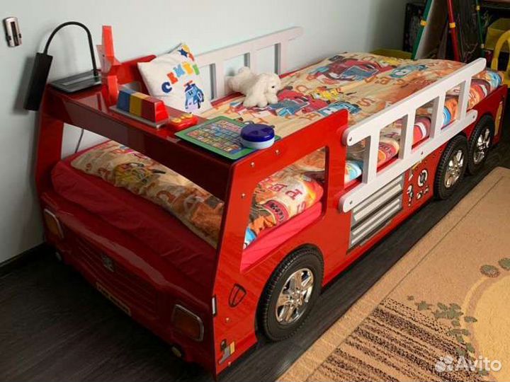 Детская кровать пожарная машина