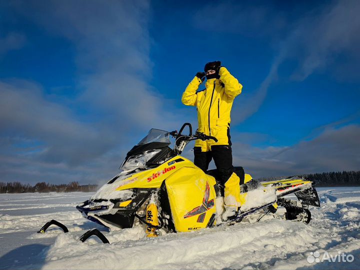 Brp Summit X T3 800R