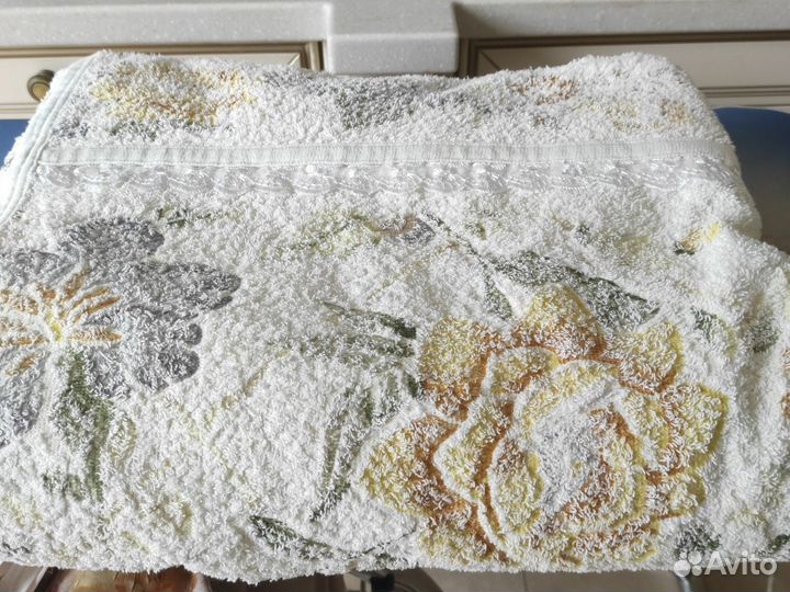 Простынь махровая бу