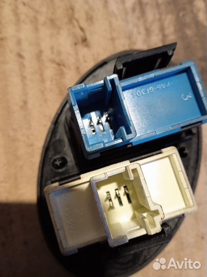 Кнопка аварийной сигнализации Rover 75