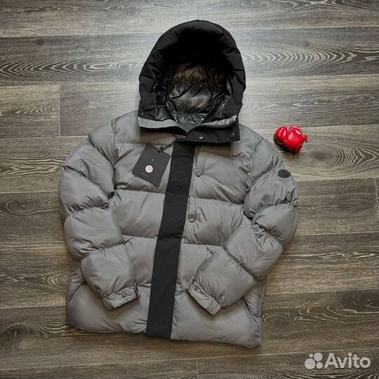 Зимние куртки Moncler