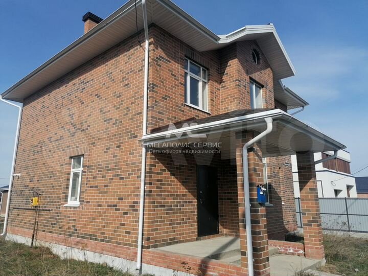 Коттедж 178 м² на участке 7,8 сот.