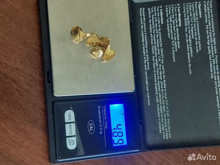 Зубные коронки, стоматологическое золото