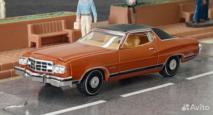 Greenlight 1/64 1973 Ford Gran Torino