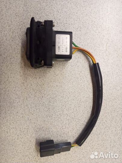 Переключатель подогрева ручек пассажира