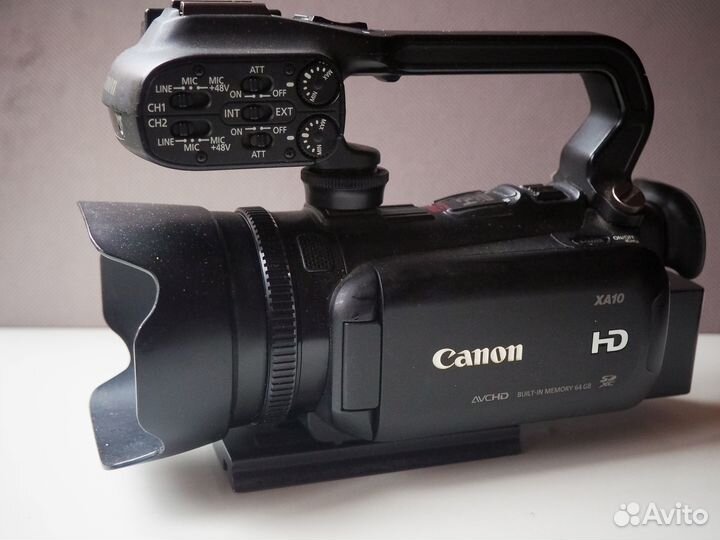 Видеокамера canon XA10