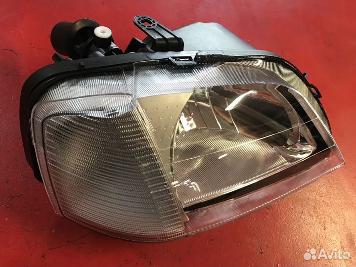 Фара передняя правая Renault Logan 1 (04-08г)