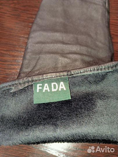 Длинные кожаные перчатки