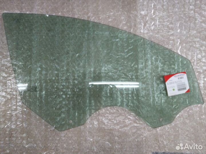 Стекло двери переднее правое Opel Insignia 4/5D