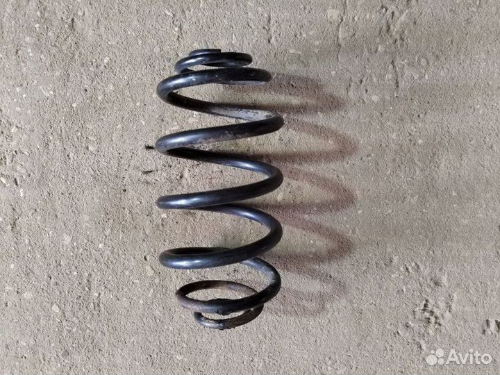 Пружина задняя Opel Astra J A16XER 2010