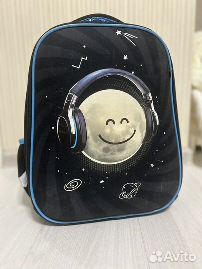 Рюкзак школьный