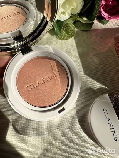 Clarins румяна