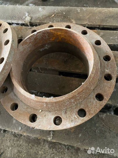 Фланец воротниковый 400/16,200/25