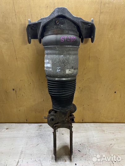 Пневмостойка передняя левая VW Touareg GP ST230