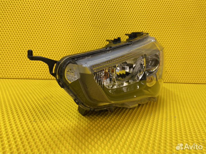 Комплект фар пара ксенон mitsubishi ASX