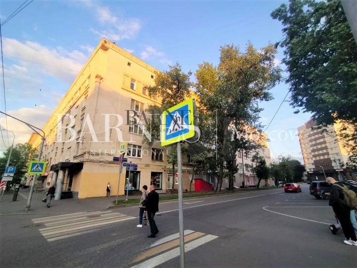 Торговое помещение с арендатором, 165 кв м