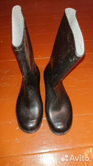 Резиновые сапоги