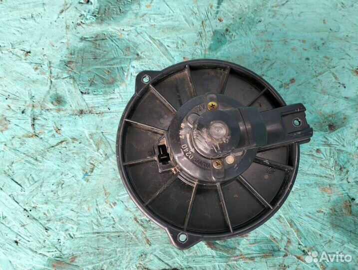 Моторчик печки Audi 100 C4 45