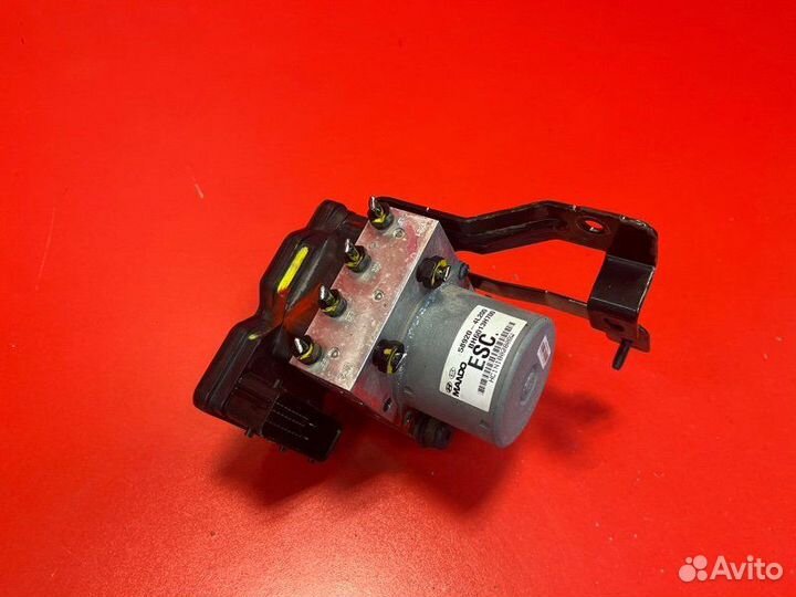 Блок abs Hyundai Solaris RB G4FC 2012