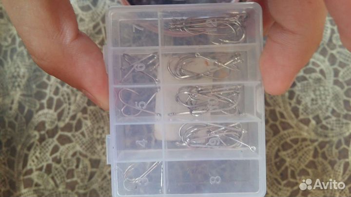 Грузики для рыбалки и крючки разные размеры и грмы