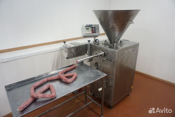 Шприц вакуумный колбасный, дозирующий шнековый