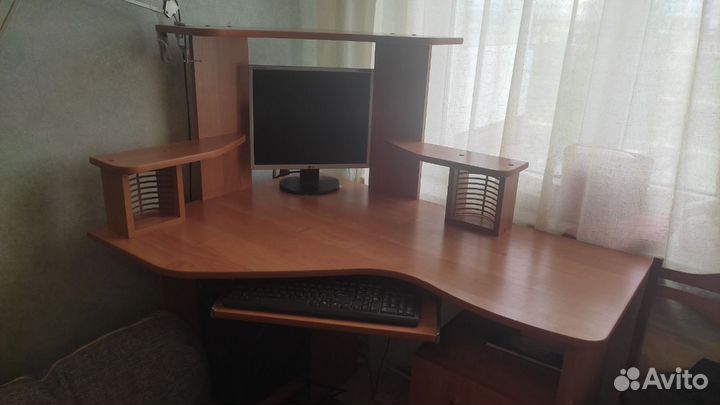 Компьютерный стол бу