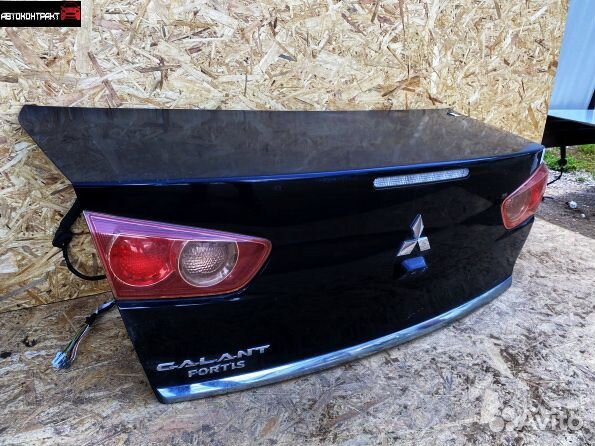 Крышка багажника Митсубиси Лансер 10