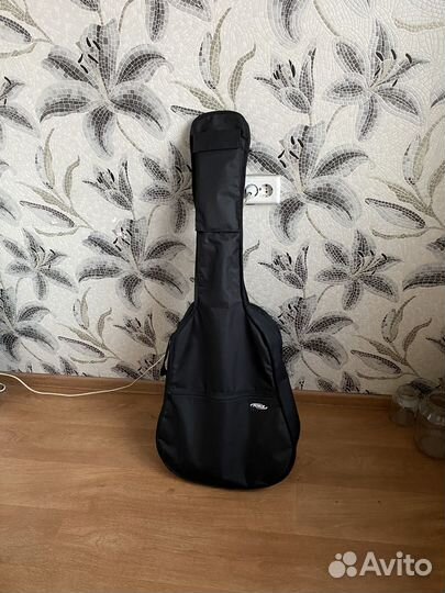 Электроакустическая гитара