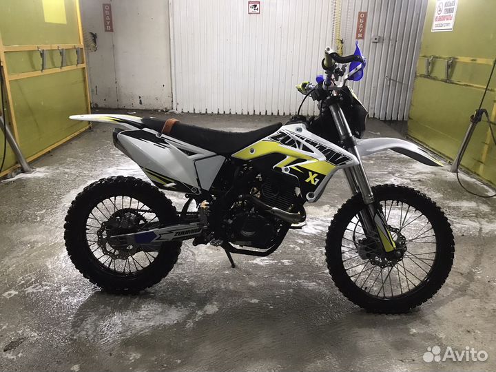 Мотоцикл zuumav 250