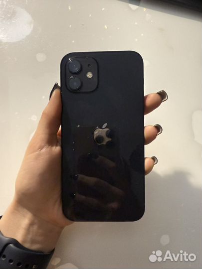 iPhone 12, 64 ГБ