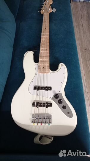 Бас гитара 5 струн