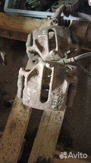 Суппорта передние. Рено Эспэйс 3