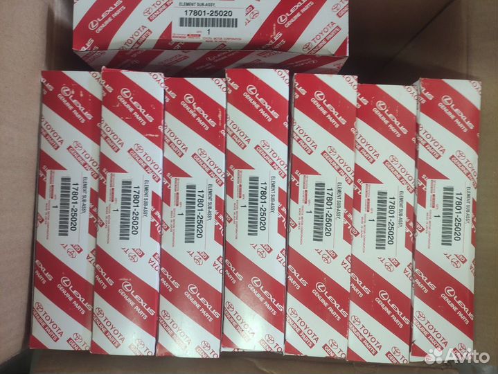 Воздушный фильтр 17801-25020 Toyota Camry