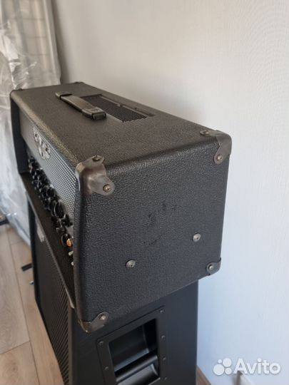 Ламповый усилитель Traynor YCS 100 W Canada