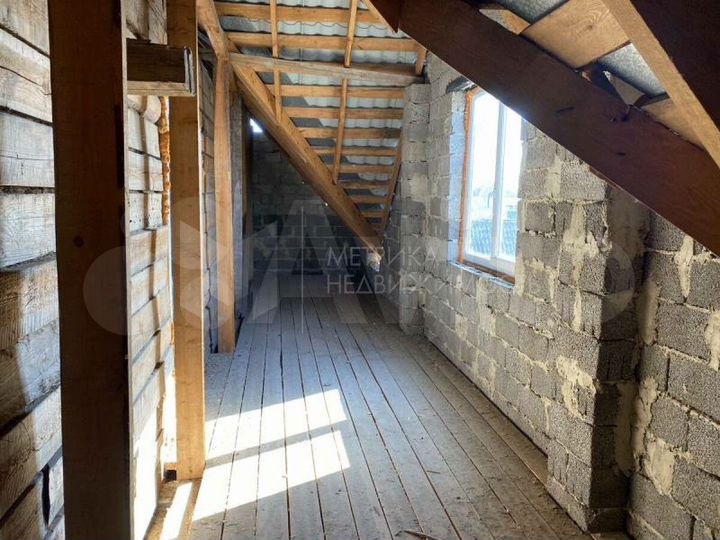 Дом 172 м² на участке 15 сот.