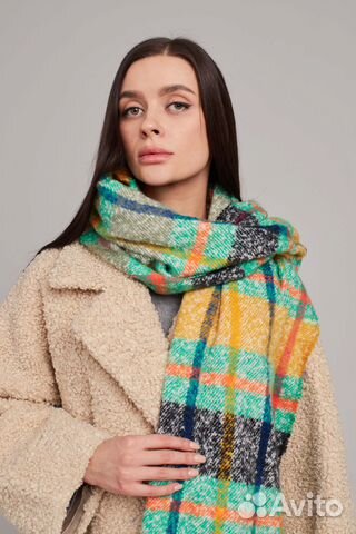 Женский теплый палантин