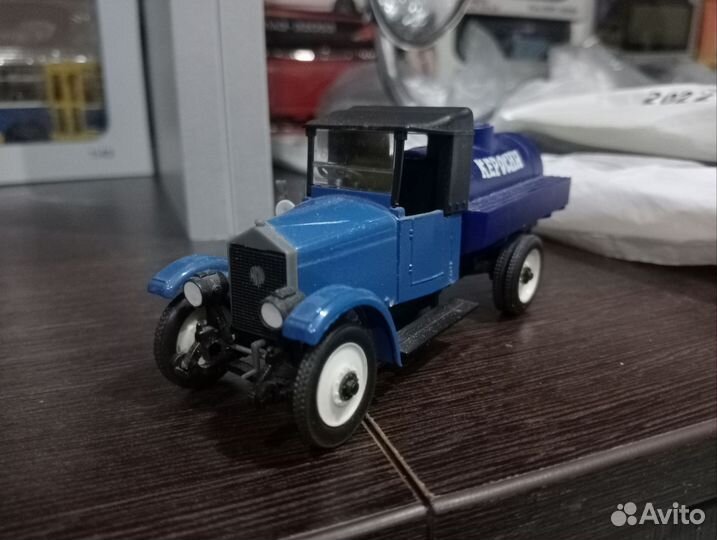 Модель грузовика амо - Ф-15