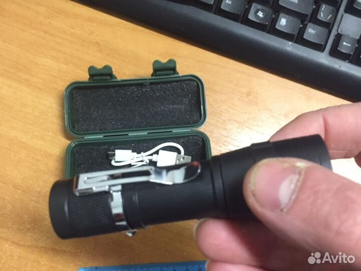 Фонарик дальнебойный перезаряжаемый с аккум