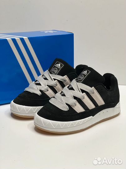 Кроссовки adidas adimatic