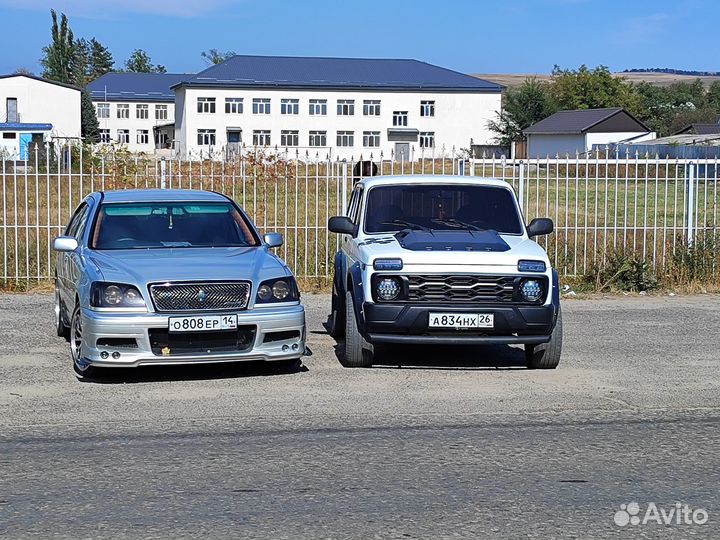 Продам бампера на краун 171 кузов