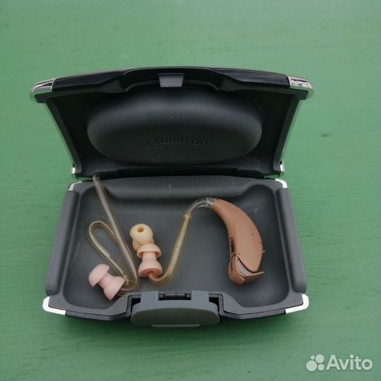 Слуховой аппарат Unitron Next 4