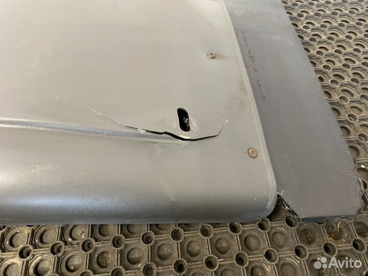 Крыло переднее задняя часть Renault Premium