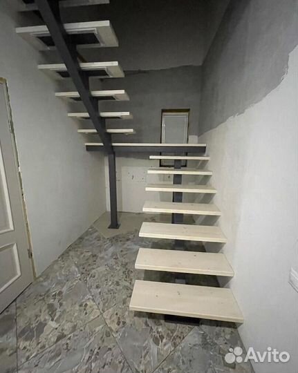 Лестница металлическая