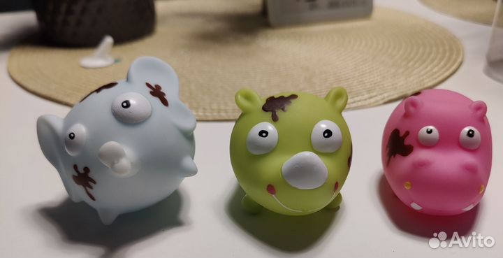 Игрушки для купания в ванной